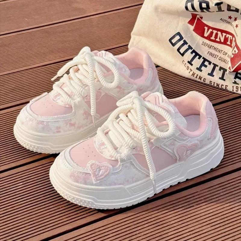 SHANPA Tatlı Kadın Spor Ayakkabıları Pembe Kawaii Tasarım Moda Kadın Spor Ayakkabıları Sevimli Yama İşi Kore Tarzı Günlük Kadın Ayakkabıları