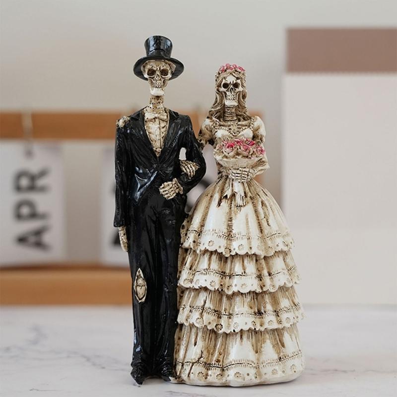 Skeleton Couple Figurine - Romantic Gothic Halloween Decor Resin Statue for Home, Desk, Yard, Party & Day of the Dead