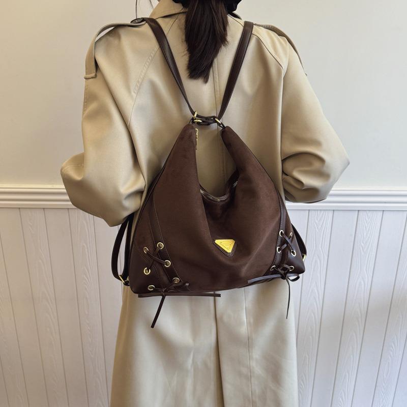 Retro Casual Large-capacity Tote Bag Women's New Autumn and Winter Casual Commuting Shoulder Bag Backpack