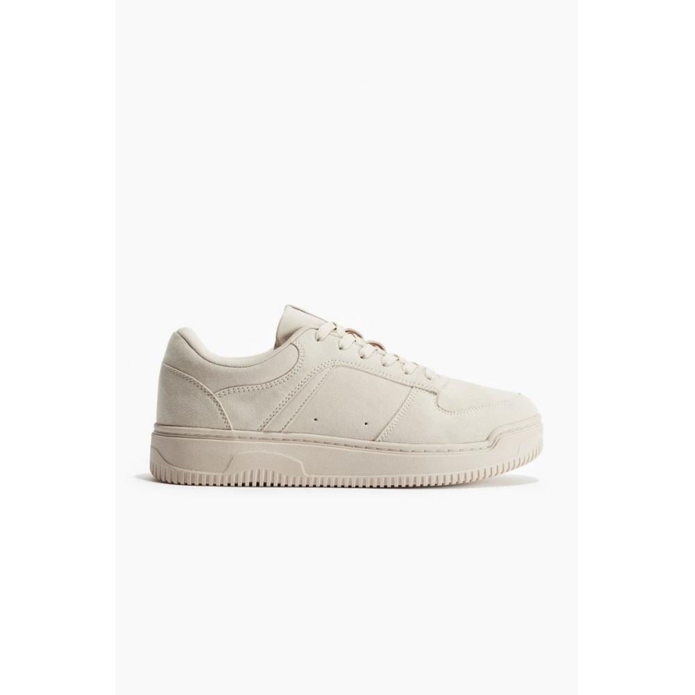 

кроссовки HM кремового цвета