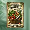 Plaque Métallique Vintage Fruits et Légumes Frais Panneau Rétro Ferme Produits Décoration Murale Jardin Cuisine Marché Affiche