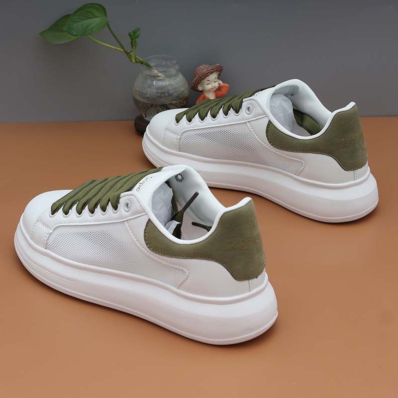 Women'S Fashionable Skate Shoes with a Soft White Sole, Trendy And Comfortable for All Seasons, Lightweight, Non-Slip Lace-Up White Sneakers for Women