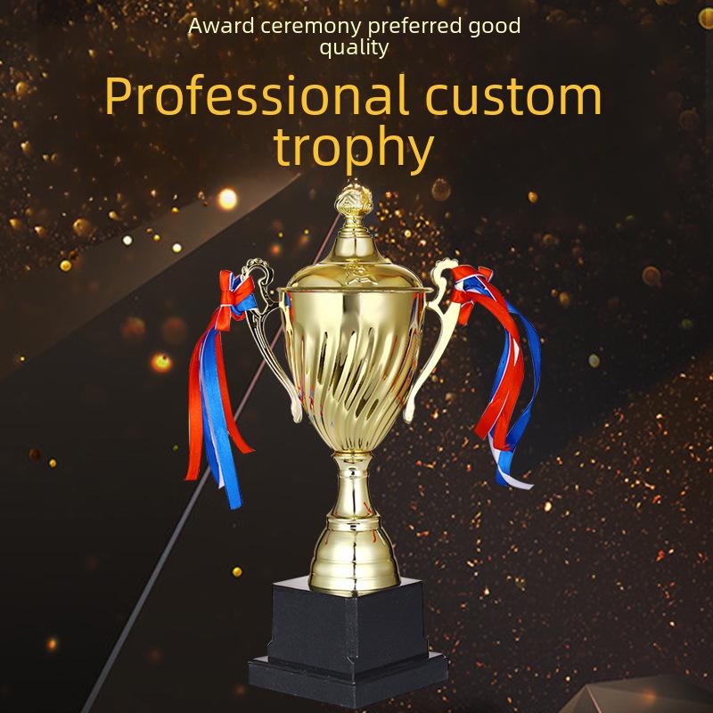 Gravering av trofeer og medaljer for sportssuvenirer – Tilpasning av basketball- og fotballtrofeer