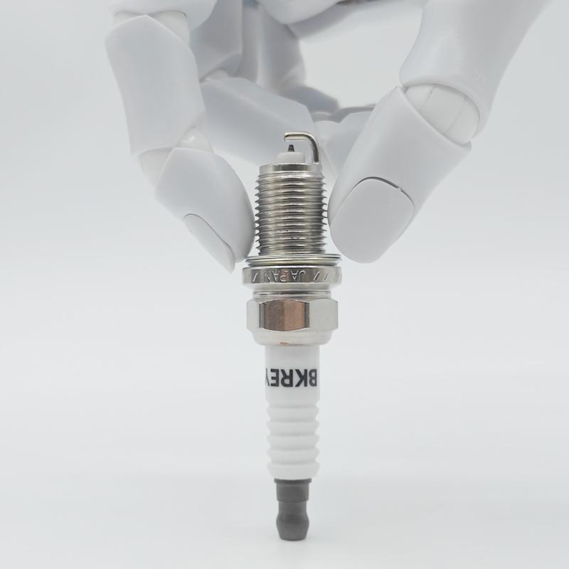 4/20pcs 7700500168 Spark Plug For Renault Clio II 1998 Kangoo 1997 1.0/1.2/1.4/1.6L Laguna I 1.6L 1997-2001 For BKREY3QU 77168