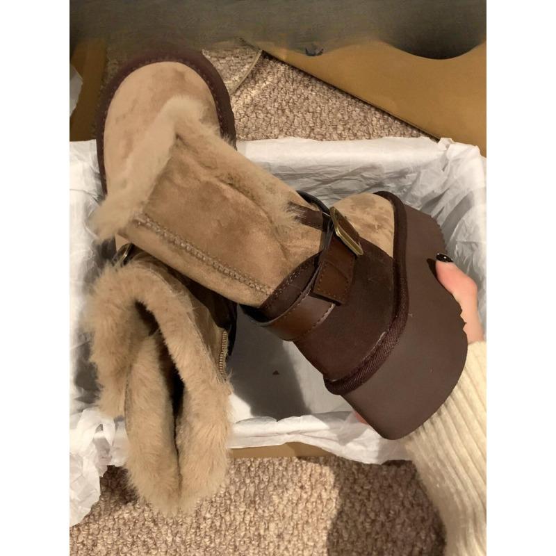 

Two women wearing thick-soled snow boots 2 winter new fur integrated short boots piled warm and non-slip fluffy cotton shoes 40 хакі
