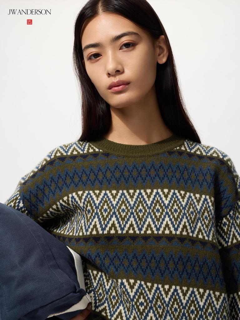 Uniqlo Fair Eye Crewneck Sweater