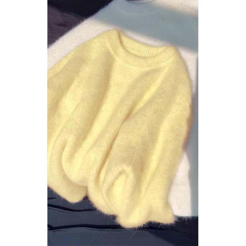 

Soft waxy love! Soft and good quality! Milk yellow crew neck sweater women s winter thickened pullover knitted top one size fits all