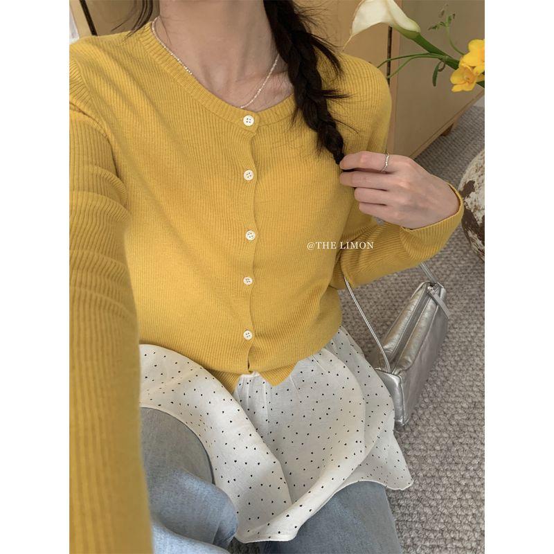 

Весна 2025 Корейская серия Мягкий Вязаный Кардиган от Солнца Женский Однотонный Белый Дизайн на Пуговицах Свободный Универсальный Верхняя Одежда Женская Ginger yellow All yards