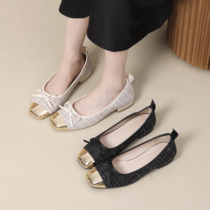 Sanfte kleine Duft elegante Schleife Stoff Ballerinas Metall eckige Spitze niedriger Absatz leichte Öffnung Pendlerschuhe