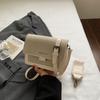 The Small Square Bag Is Fashionable and Stylish. It's A Single-shoulder Bag A Crossbody Bag for Women and A Trendy Commuting Bag