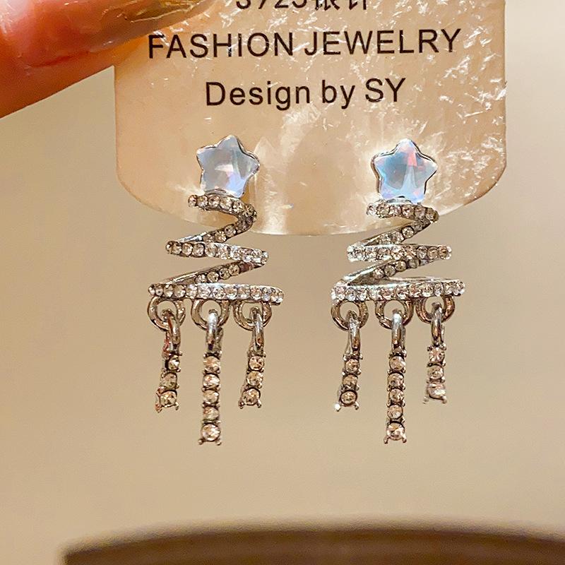 

Exquisite Silver Needle Diamond Spiral Tassel Earrings - Luxurious & Versatile for Women