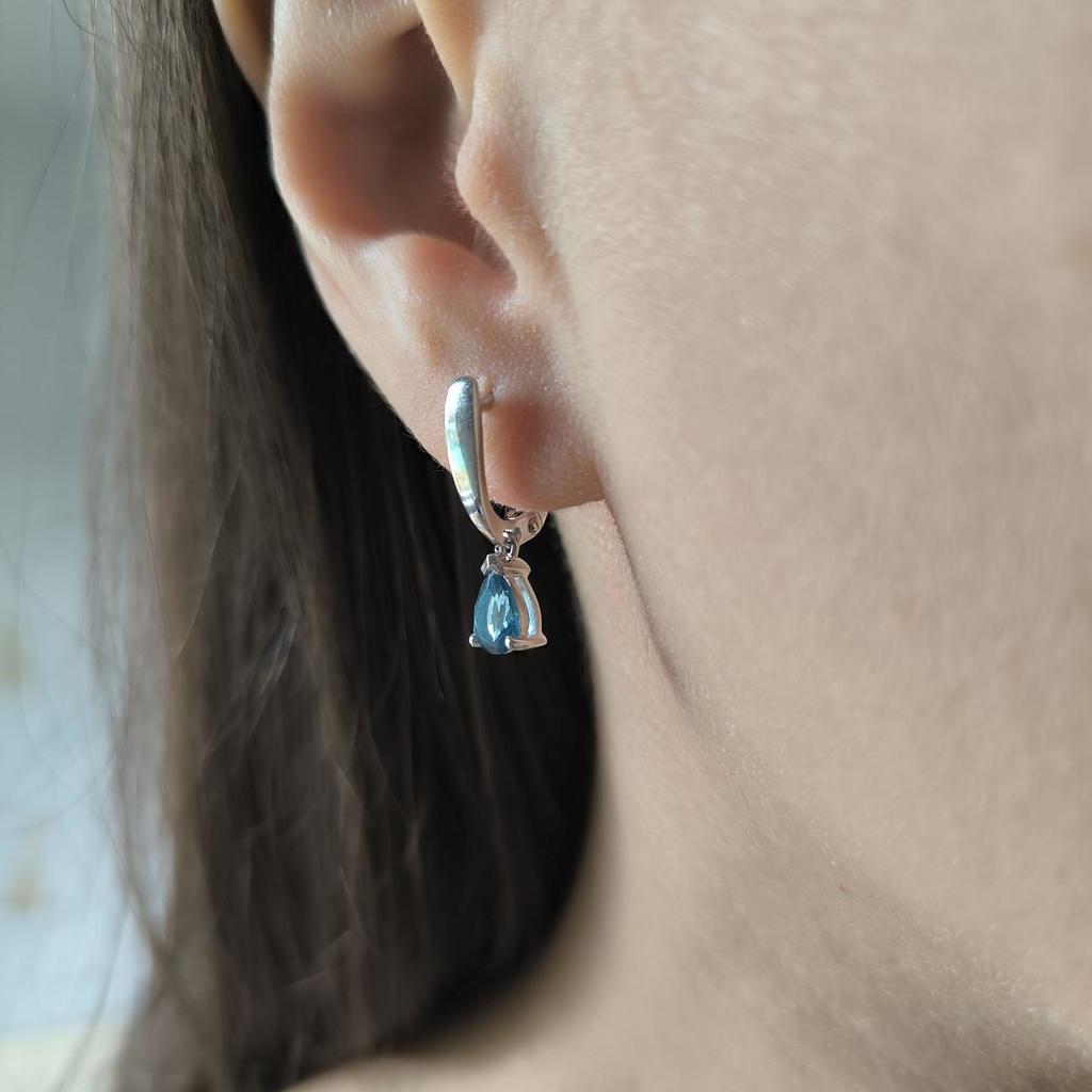 Серебряные серьги с топазом Лондон Блю 0.95ct (2195948)