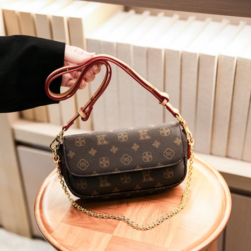 High-end fashion small square bag women's new retro printing versatile contrasting color chain shoulder bag oblique span bag