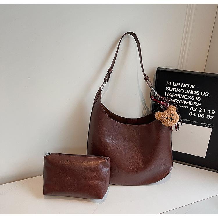 2025 New Simple Texture Casual Tote Bag Retro Large Capacity Commuter Bag Fashionable Child and Mother Bag