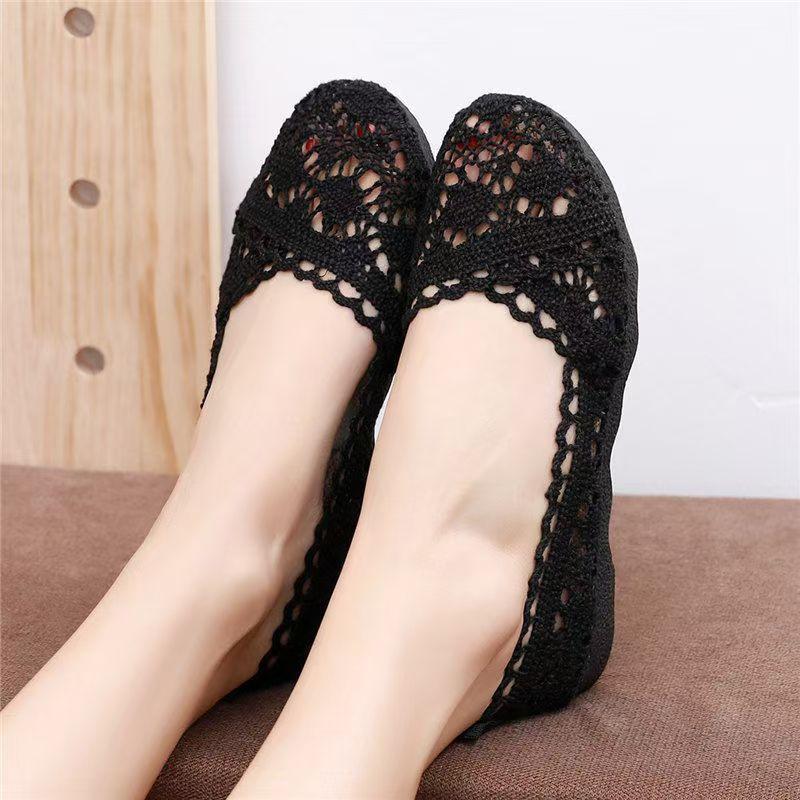 Woman's New Summer Flat Sole Big Size Hollow Lace Nude Shoes Soft Sole Non Slip Breathable Shallow Slip-On Round Toe Sandals