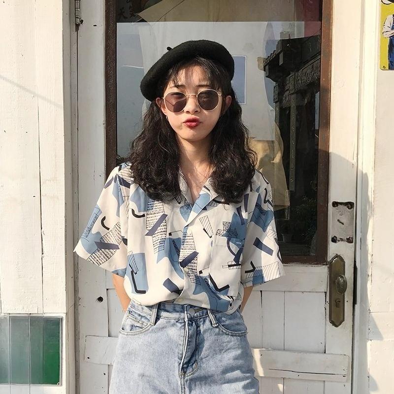 Summer Women's Short Sleeved Shirt Geometric Print Casual Vacation Style Blouse Loose Versatile Women's Clothing