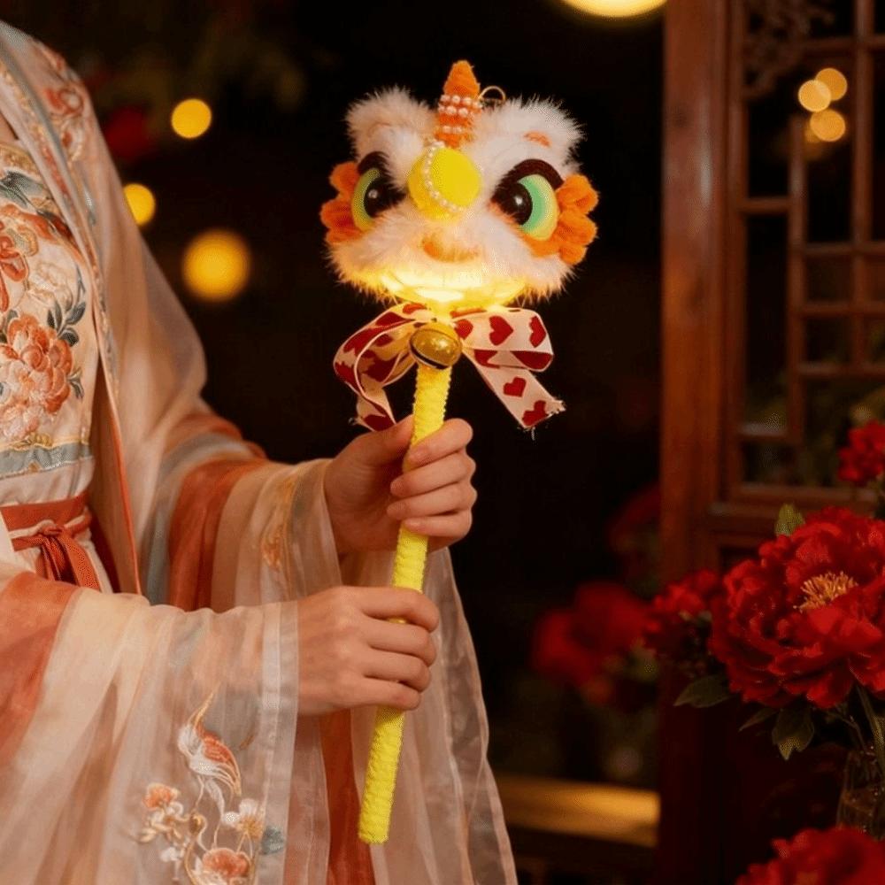 Chinese Style Handheld Lion Lantern Traditional New Year Lantern Ornaments  Photo Props