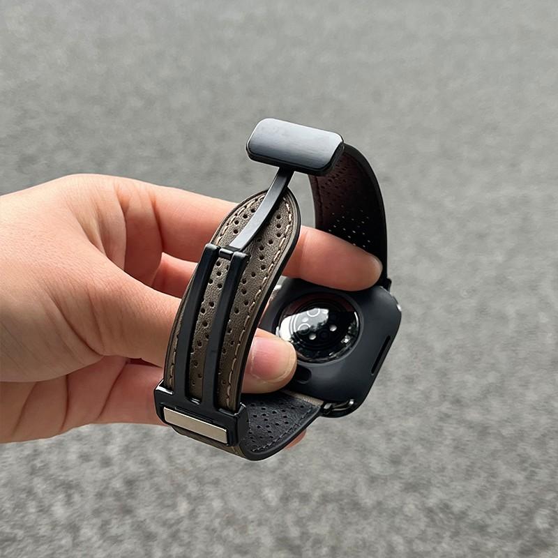Für Apple Watch 10 46 mm/Ultra 2/Ultra 49 mm/9 8 7 45 mm/SE (2023) SE (2022) SE 6 5 4 44mm/3 2 1 42mm Uhrenarmband Echtes Rindsleder Magnetband