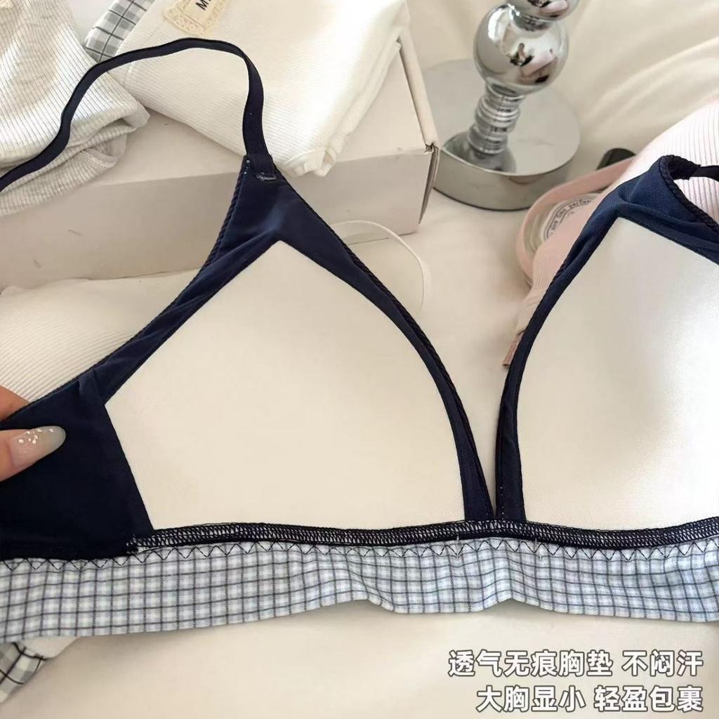 Plaid splicing polka dot thin triangular cup without steel ring to gather small breasts, double breasts, anti-sagging bra set