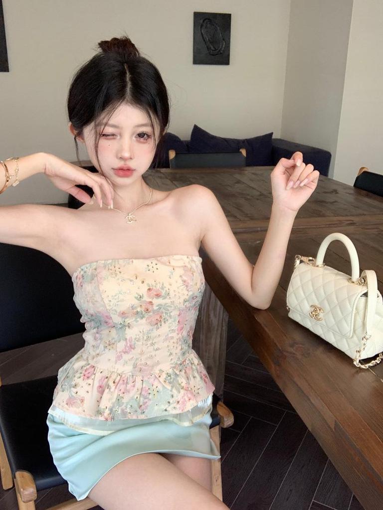 Women's French Floral Hollow-Out Bandeau Vest - Slimming Summer Chic Backless Top