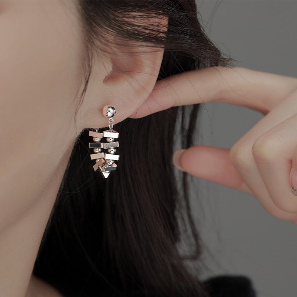 Trendiges Design Lange Kette Ohrringe für Damen Paar Elegantes Charmantes Schmuck Party Zubehör Geschenk