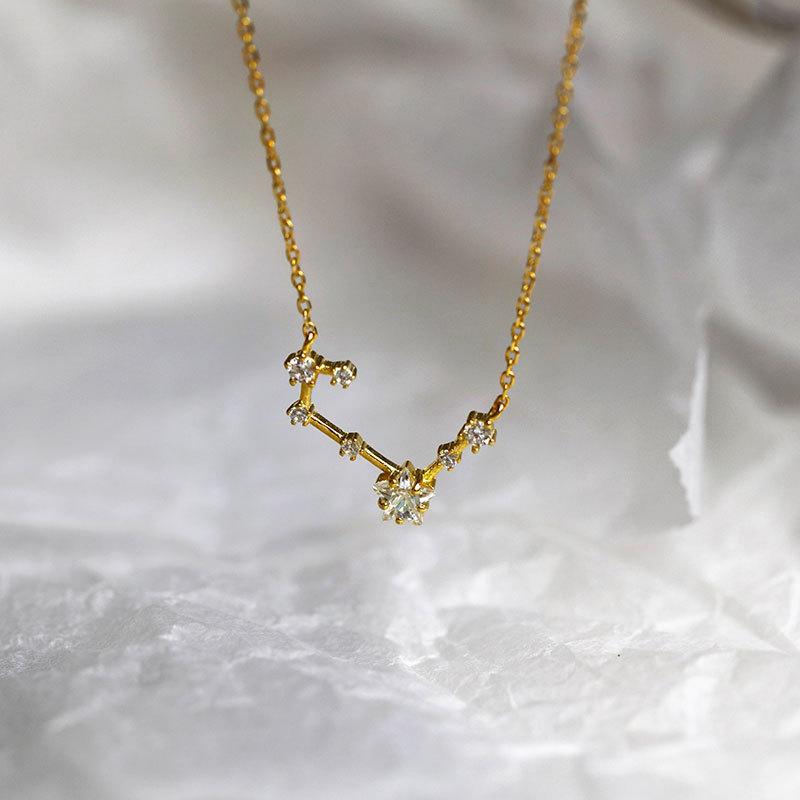 Lucky Seven Star Necklace Clampsia Chain Versatile Women's Fresh Style Japanese Luxury