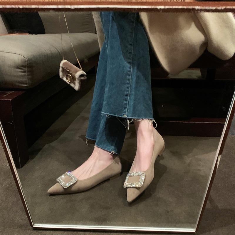 ~ Korean drama heroine~ Exquisite sparkling diamond buckle temperament small pointed head shallow mouth flat sole single shoe woman