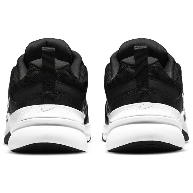 Nike Defy All Day Schwarz Weiß Unisex Sneaker DJ1196-002