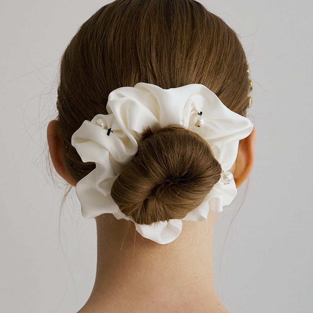 

Stitch Pearl Scrunchie Jp-25-010S ivory