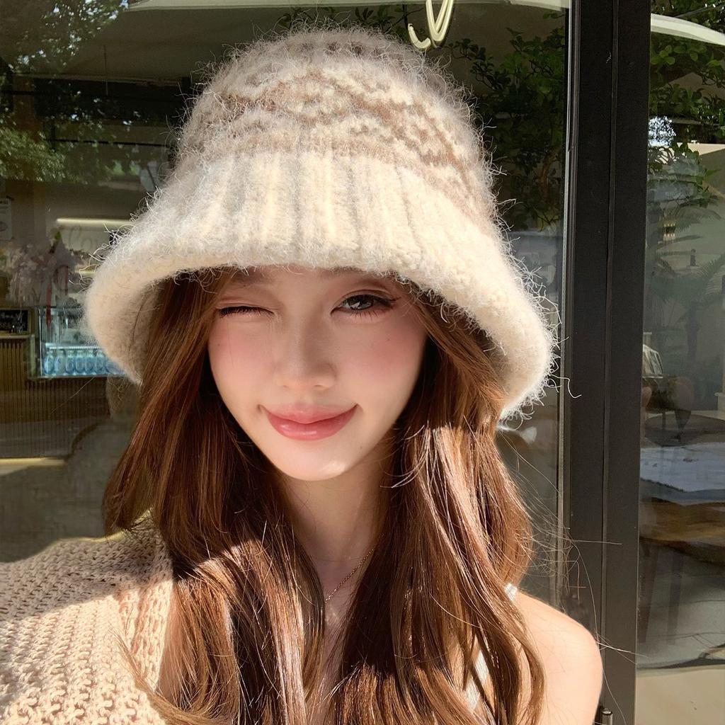 Fair Island Style Retro Knitted Bucket Hat Female Warm Ethnic Style Big Head Circumference Showing Face Small Wool Hat Tide