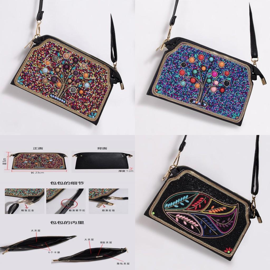 Bohemian Shell Shape Purse With Flower Embellishments For Daily Wear