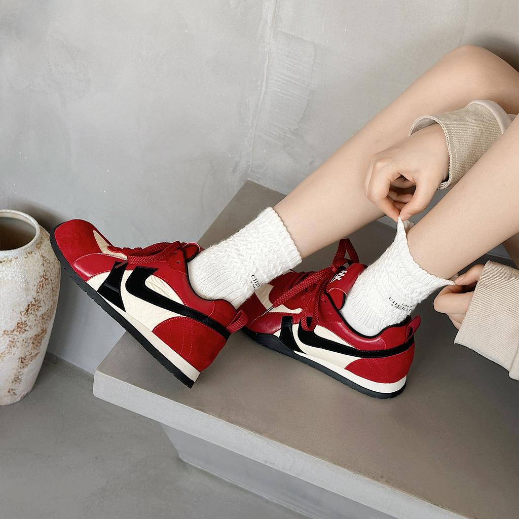 Leather retro German training shoes women's autumn new light casual versatile Forrest Gump shoes flat sneakers women