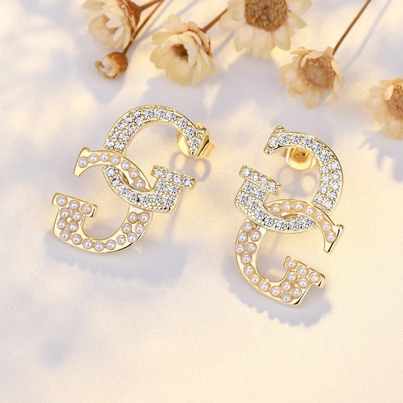 New Letter Earrings High-end Earrings Double G Pearl Earrings and Ear Holes