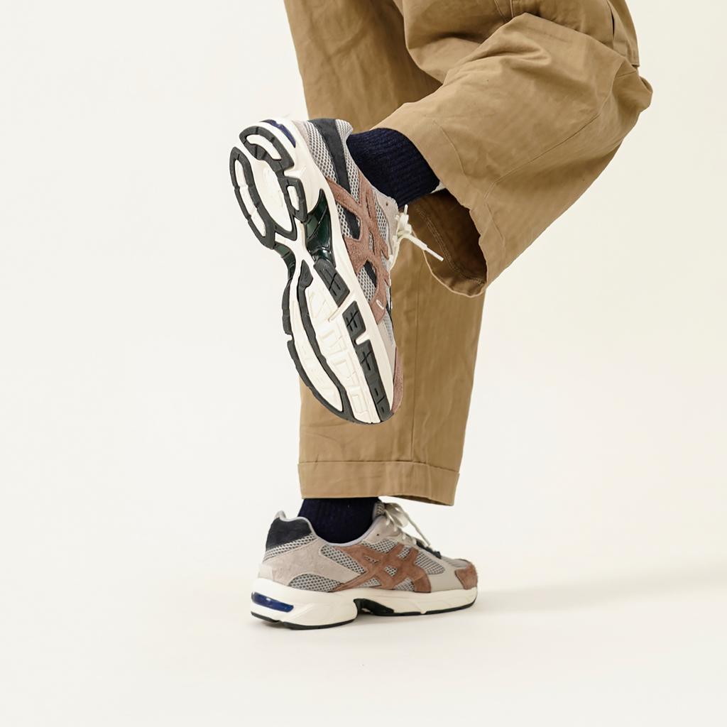 HAL STUDIOS X ASICS Gel 1130 Earth Men Sneakers Grey Smoke-Grey Mink 1201A487-020