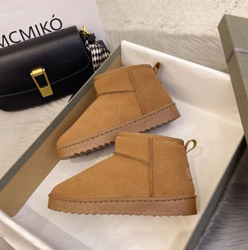 Zima Ženy Krátké Plyšové Teplé Sněhule Běžné Boty Nové Semišové Kožešiny Chelsea Kotníkové boty Ploché Platforma Dámské Boty Botas