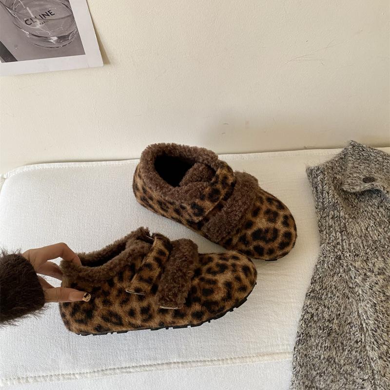 Thick-soled velvet women s new winter Mary Jane shoes warm Velcro wool cotton shoes 40 леопардовый 3580₽