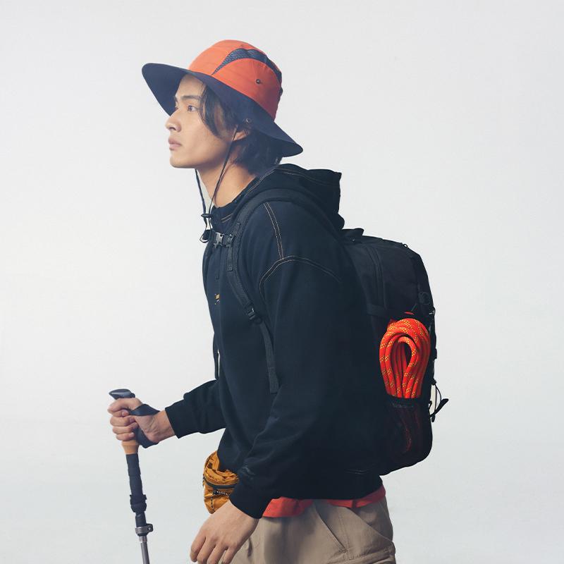 Li Ning CF Suo Jian Long Zai Ye Mikina s kapucí s potiskem písmen Volná Unisex mikiny Černá AWDU805-2