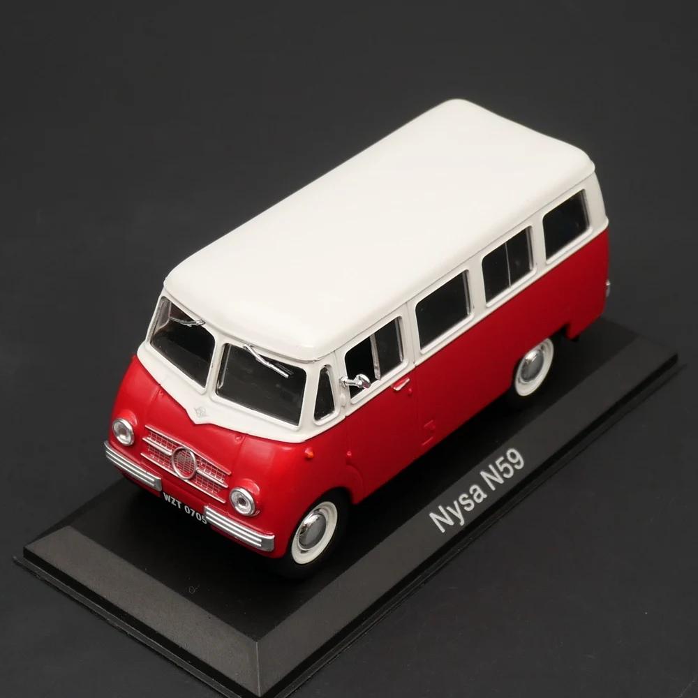 Diecast Ixo 1:43 Scale Ist NYSA N59 Van Simulation Alloy Car Model Collection Toy Gift Display Ornament