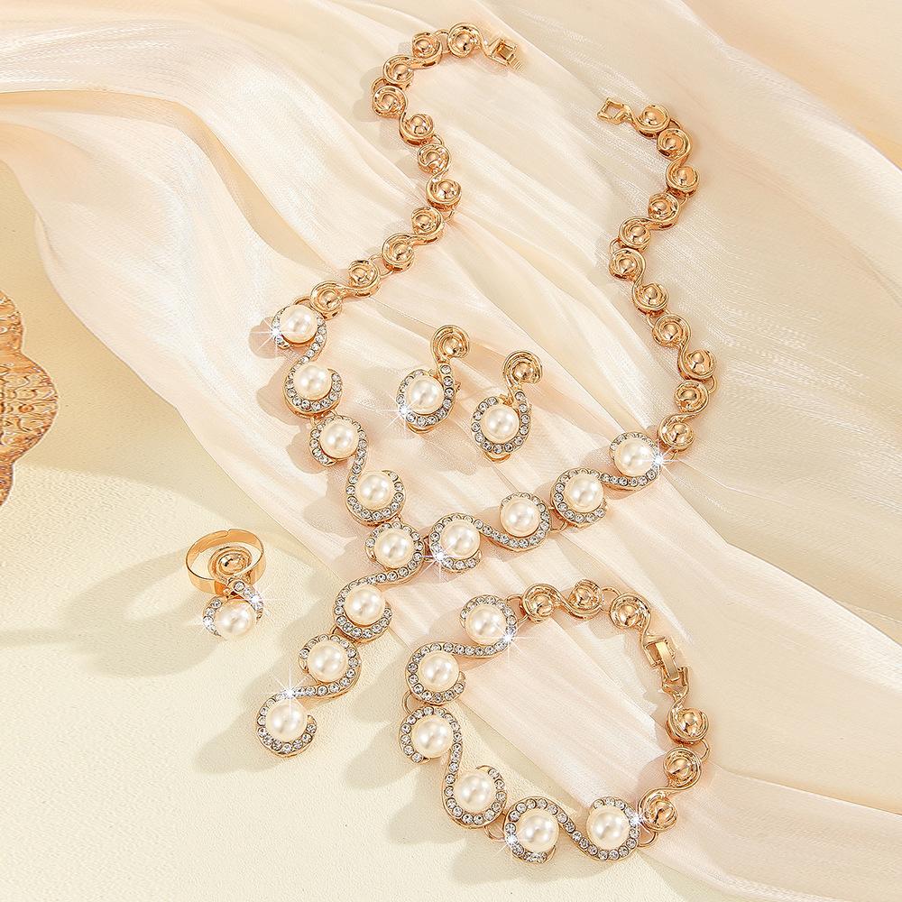 Exquisite Imitation Pearl Necklace Earrings Set Women's Bridal Banquet Jewelry Set