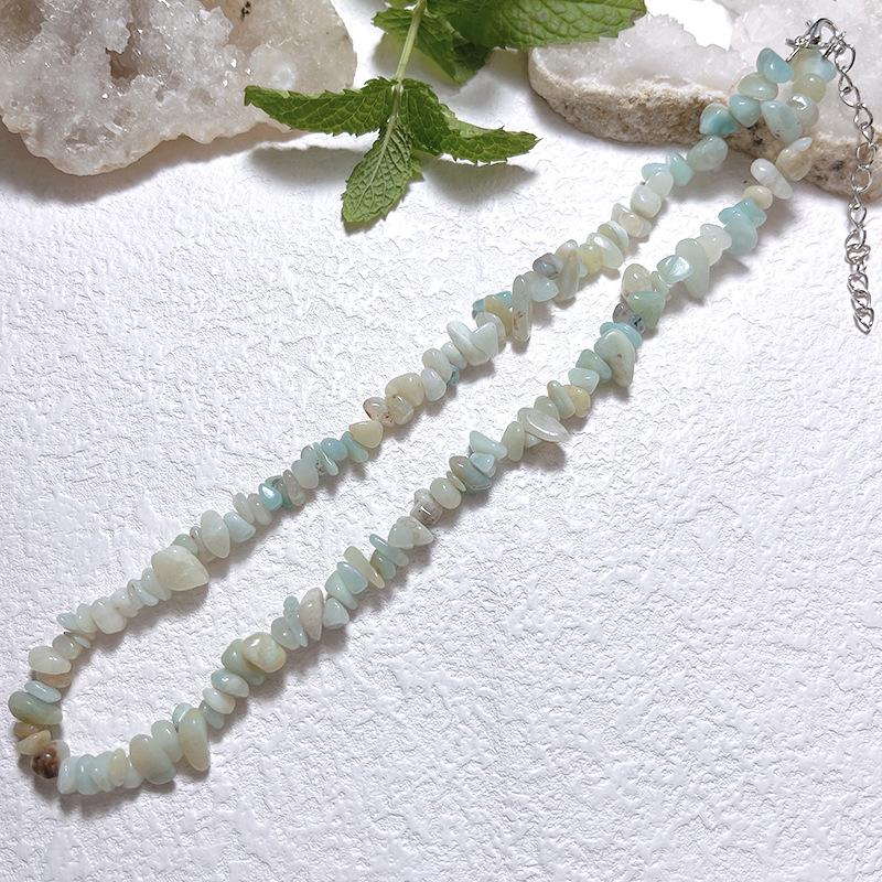 Богемное агатовое ожерелье-чокер из натуральной хрустальной крошки Pebble Necklace 5-8cm 20-38g