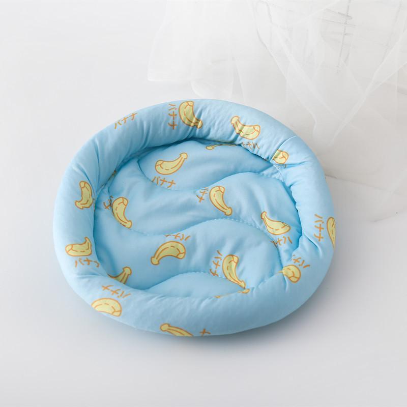 

Universal Cool Pad for Small Pets: Hamsters, Hedgehogs, Chinchillas & Rabbits Small*Diameter 14CM