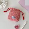 Hochwertig aussehend Mini Kirsch karierte Kordelzug Kosmetiktasche, Baumwoll gesteppte Kordelzug Geschenktasche für Damen und Mädchen