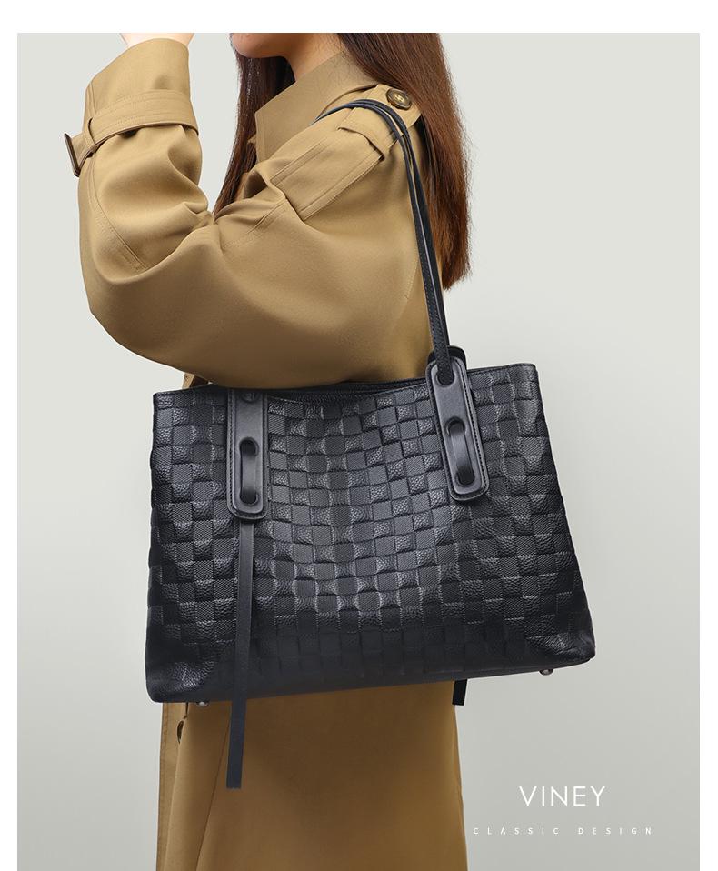 2026 Women's Versatile Genuine Leather Tote: Large-Capacity, Single-Shoulder Handheld Bag