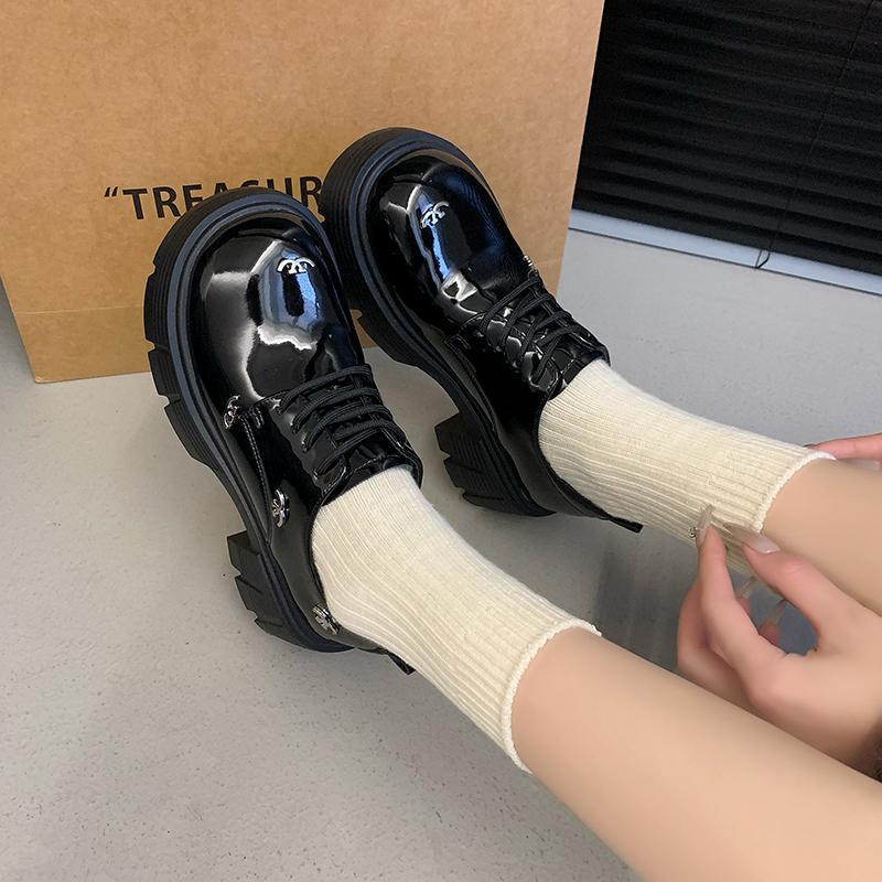 

мода 2024 осень новый стиль толстая подошва простой однотонный шнуровка металлическая декоративная универсальная модная женская обувь 40