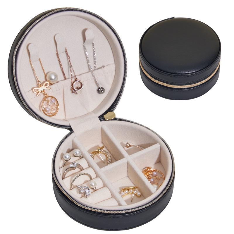 

Velvet Round Portable Jewelry Storage Box for Earrings, Necklaces, Rings, and Ornaments 10*10*4.5 cm