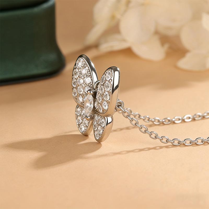 Fashionable and personalized women's simple and sweet butterfly zircon pendant with elegant temperament and versatile necklace
