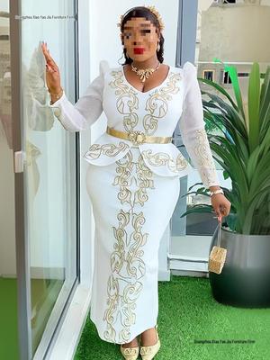 Robe Formelle Africaine Grande Taille à Décolleté en V et Strass