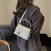 Spring and summer new high-end niche design small square bag women's portable fashion versatile messenger bag