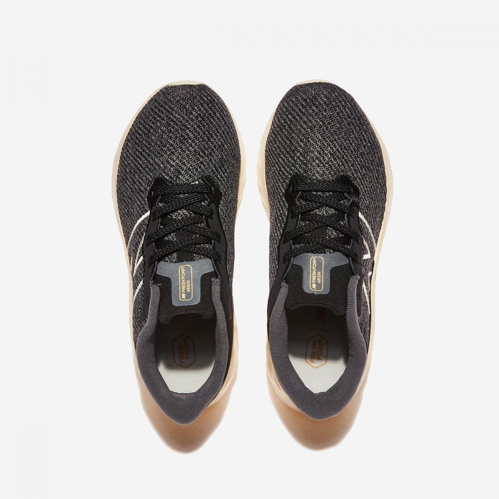 New Balance WarisaK4 WarisaK4 K4