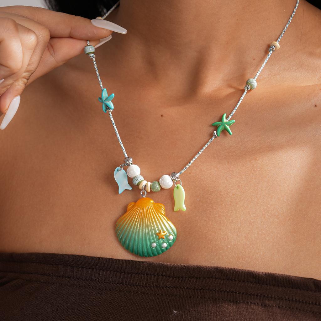 Boho Ocean Shell Starfish Pendant Necklace for Women Jewelry, Trendy Accessory for Vacation Daily Wear Gift